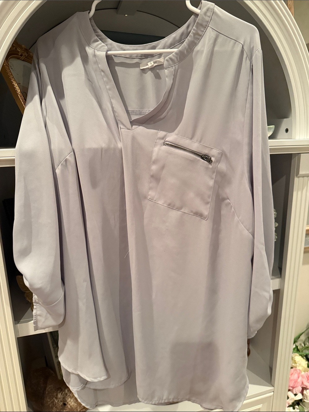 Light Lavender V-Neck Tunic Blouse with Zip Pocket